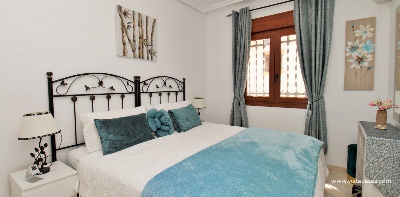 Buhardilla townhouse for sale Villamartin Pau 8 double bedroom