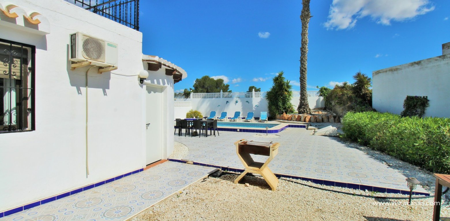 Villa with private pool for sale Villamartin Golf bbq