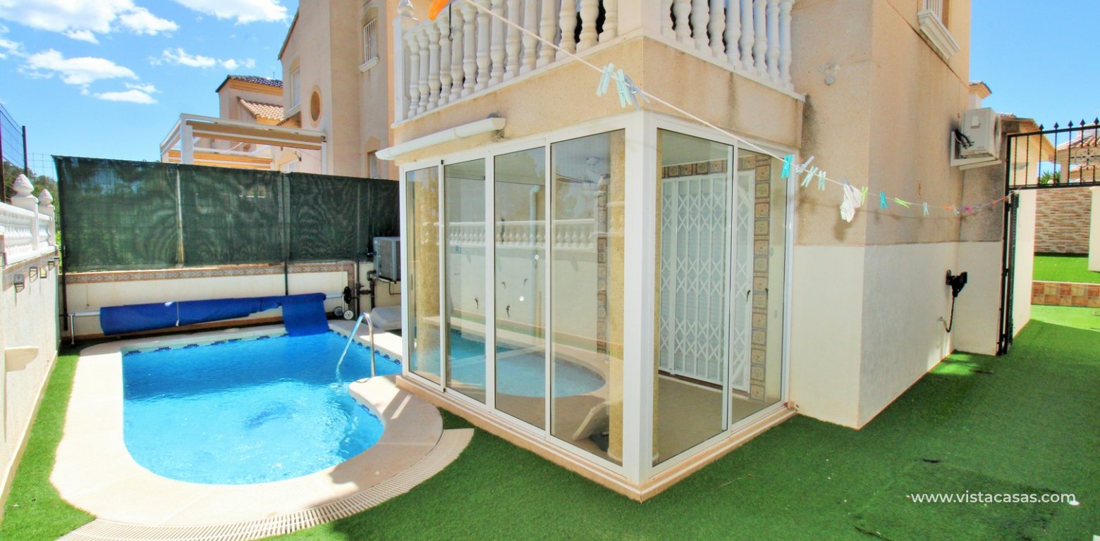 Sale - Villa - Villamartin