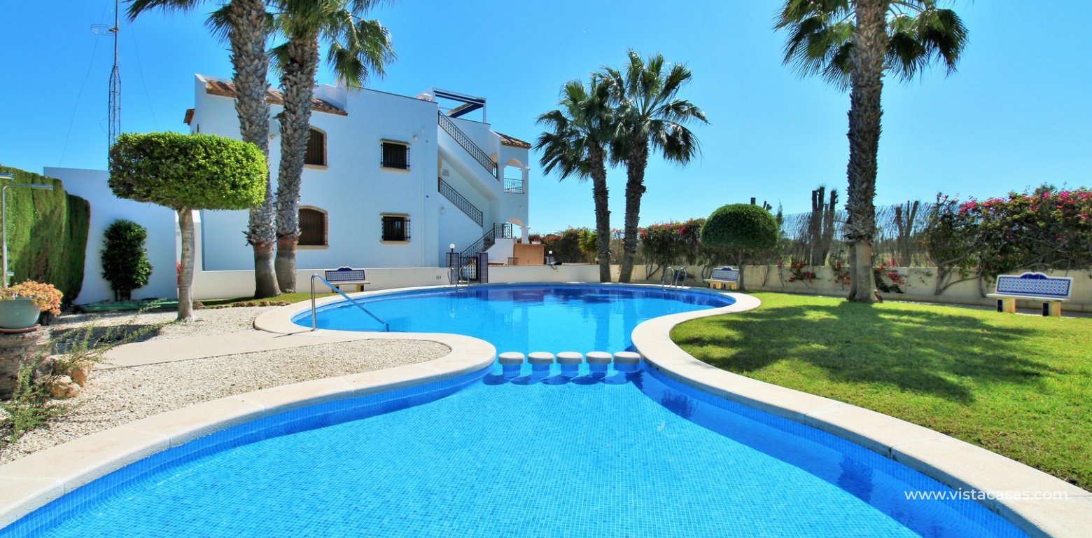 Buhardilla townhouse for sale Pau 8 Villamartin pool