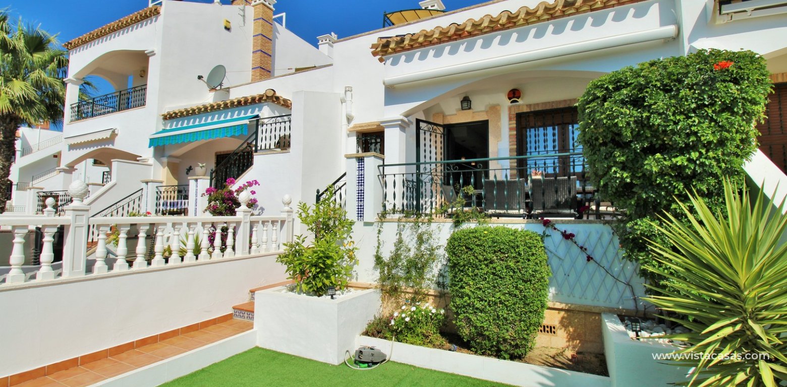 Buhardilla townhouse for sale Pau 8 Villamartin front