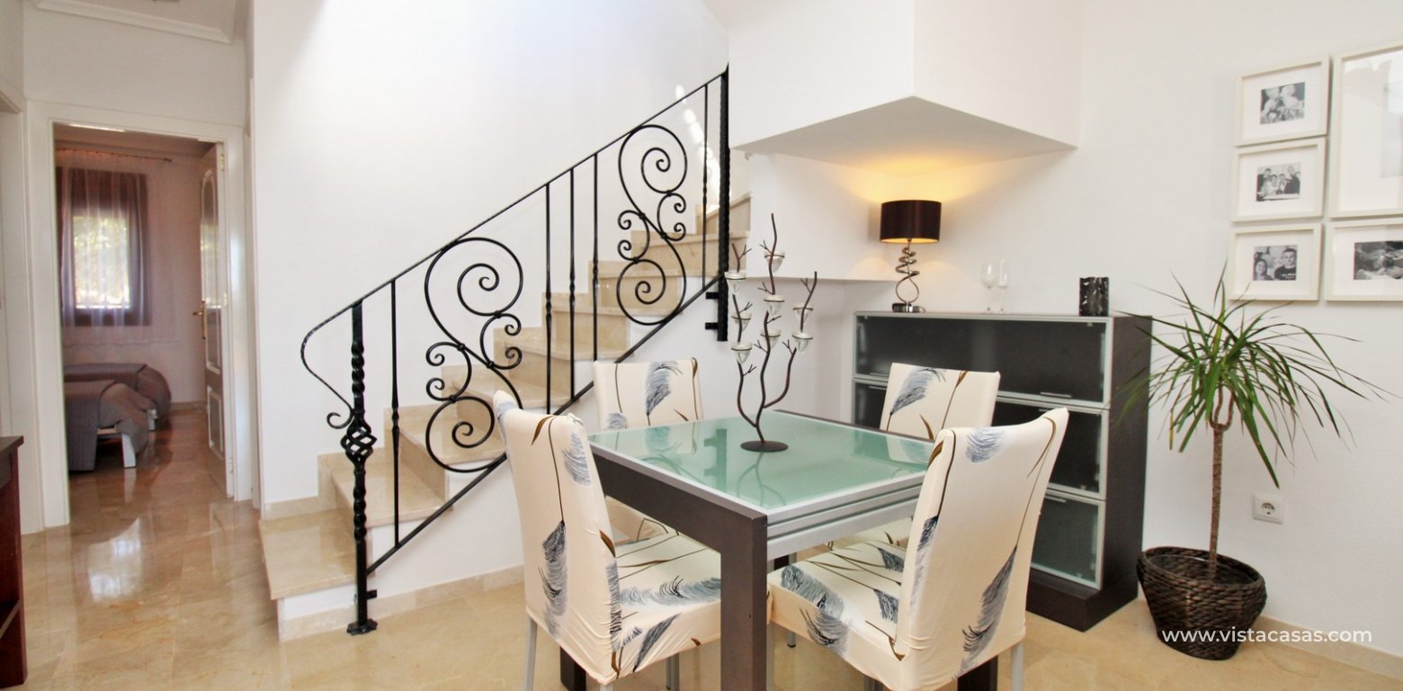 Buhardilla townhouse for sale Pau 8 Villamartin dining area