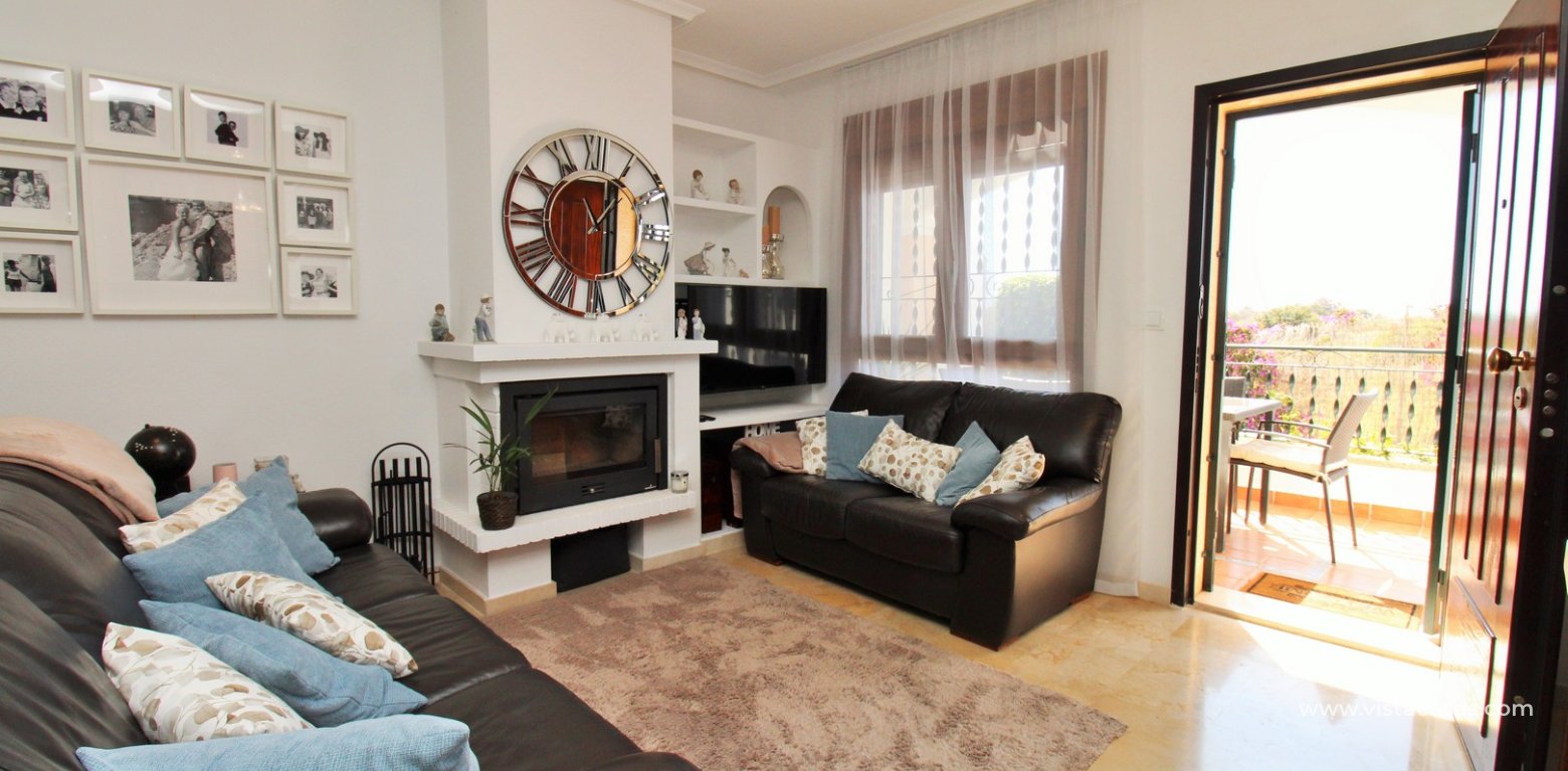 Buhardilla townhouse for sale Pau 8 Villamartin living area