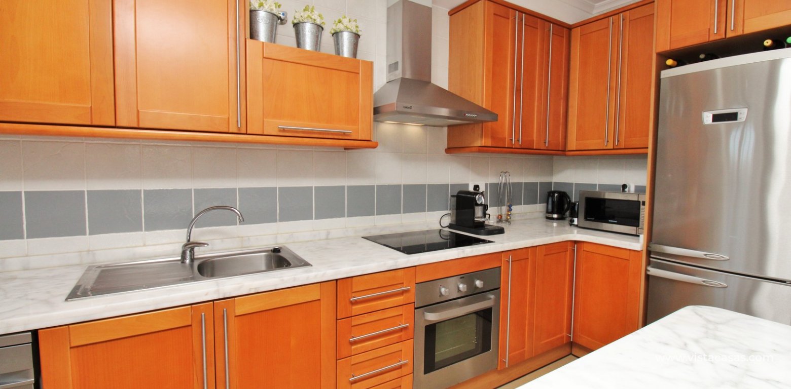 Buhardilla townhouse for sale Pau 8 Villamartin kitchen 2