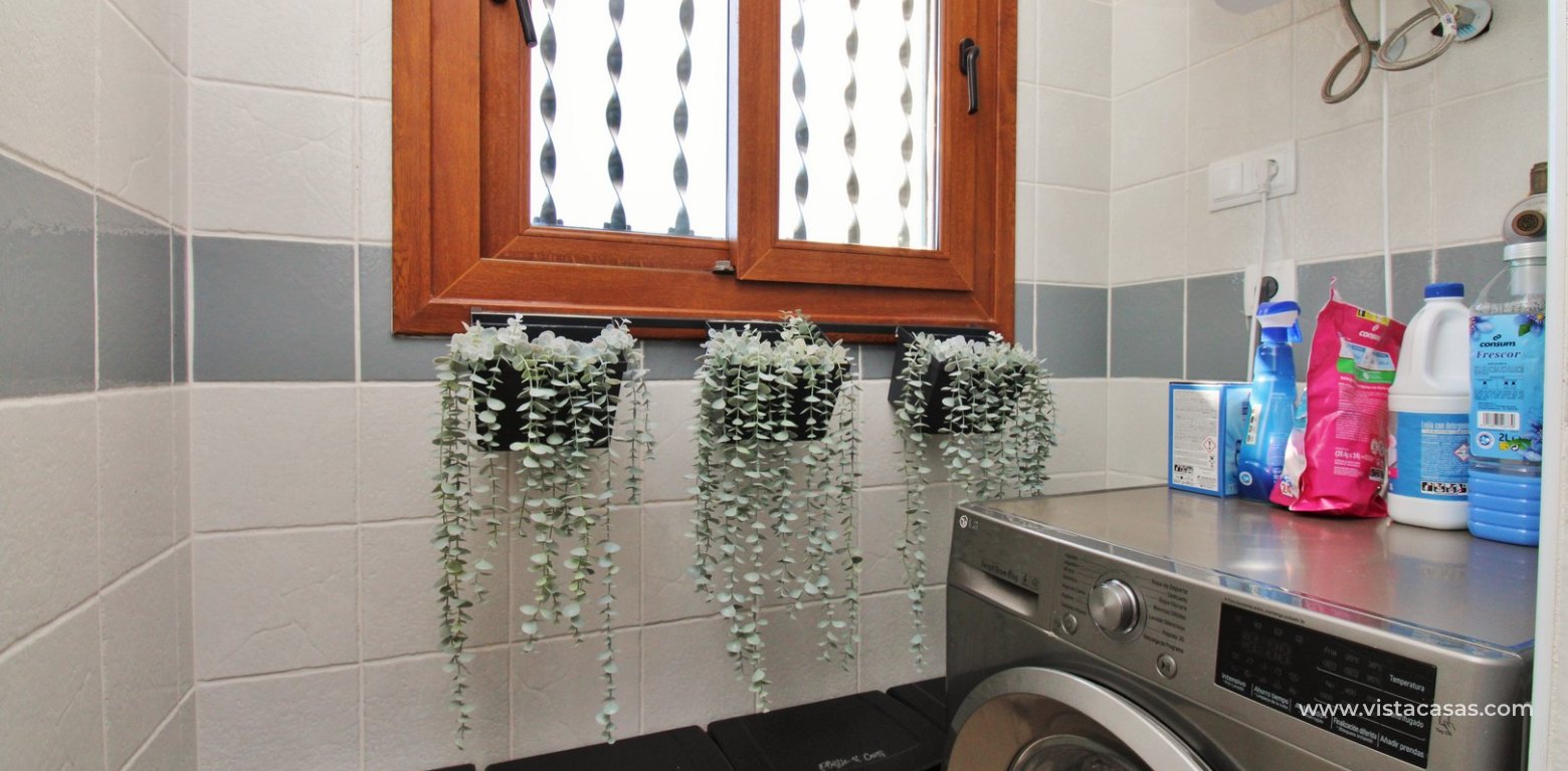 Buhardilla townhouse for sale Pau 8 Villamartin utility area