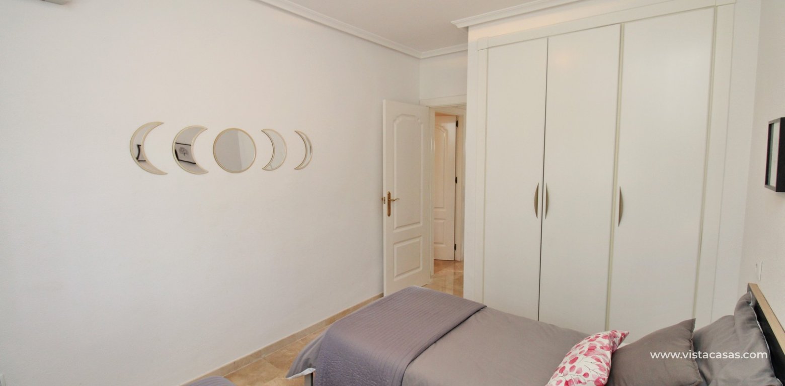Buhardilla townhouse for sale Pau 8 Villamartin twin bedroom fitted wardrobes