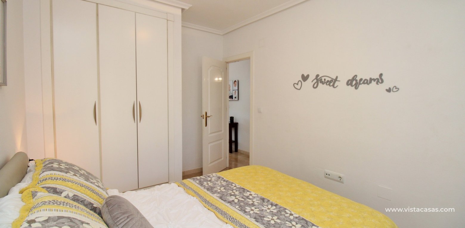 Buhardilla townhouse for sale Pau 8 Villamartin double bedroom fitted wardrobes