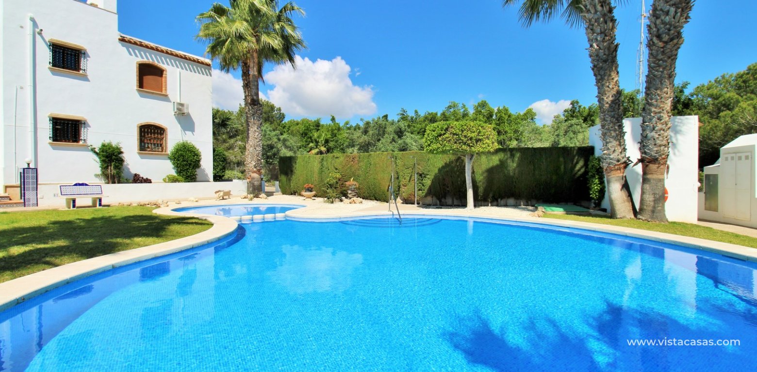 Buhardilla townhouse for sale Pau 8 Villamartin swimming pool