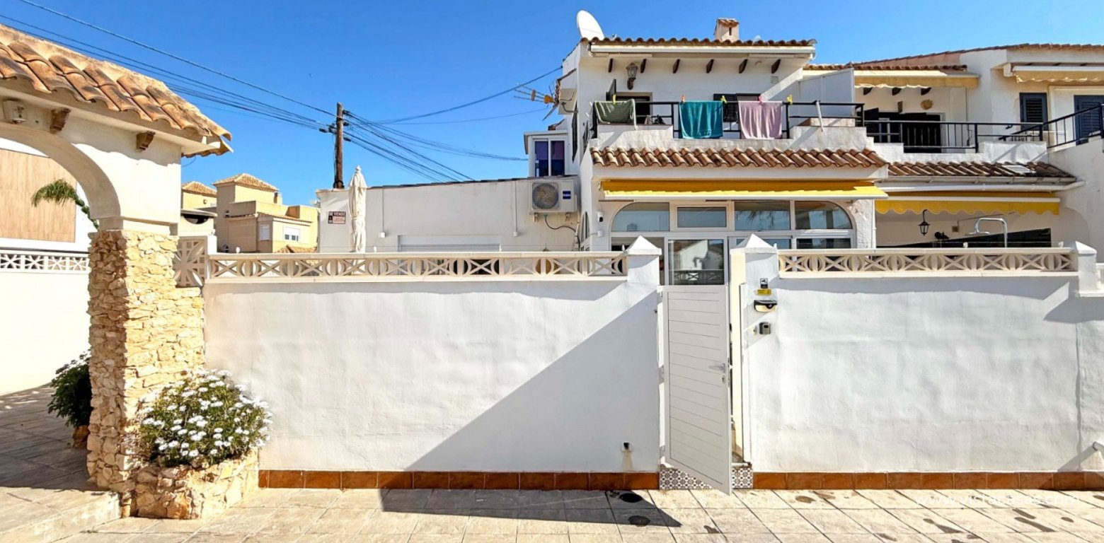 Resale - Apartment - Torrevieja - La Mata