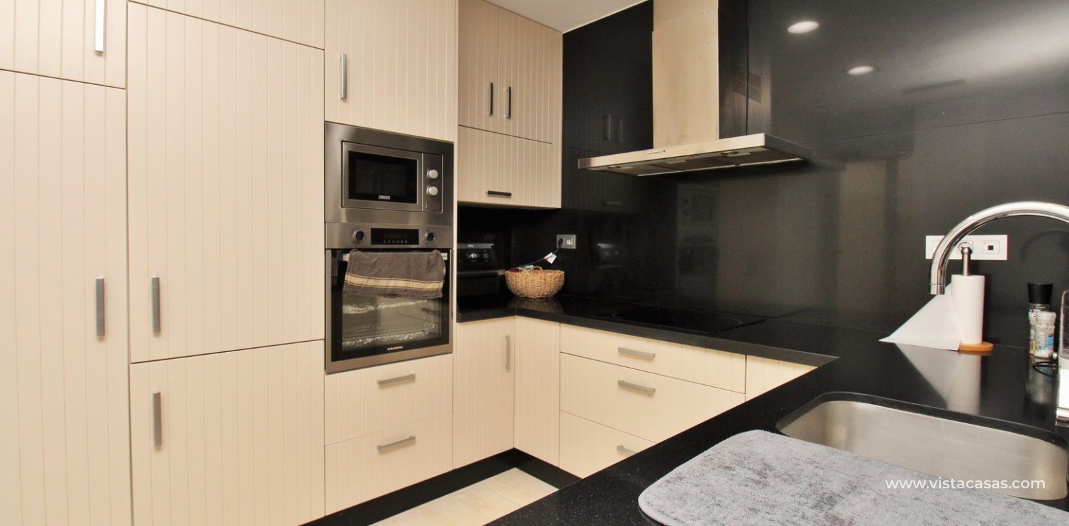 Detached Innova villa for sale Pau 8 Villamartin kitchen