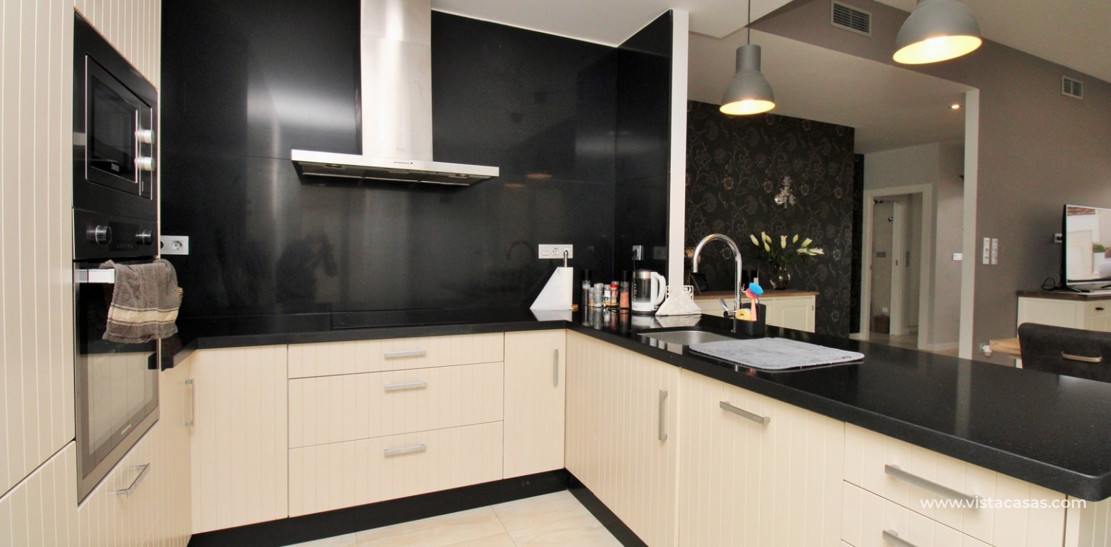 Detached Innova villa for sale Pau 8 Villamartin kitchen 2