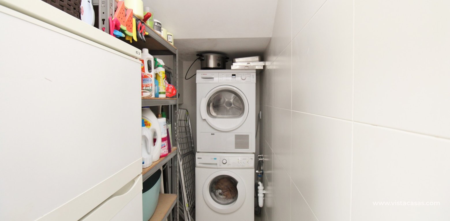 Detached Innova villa for sale Pau 8 Villamartin utility room