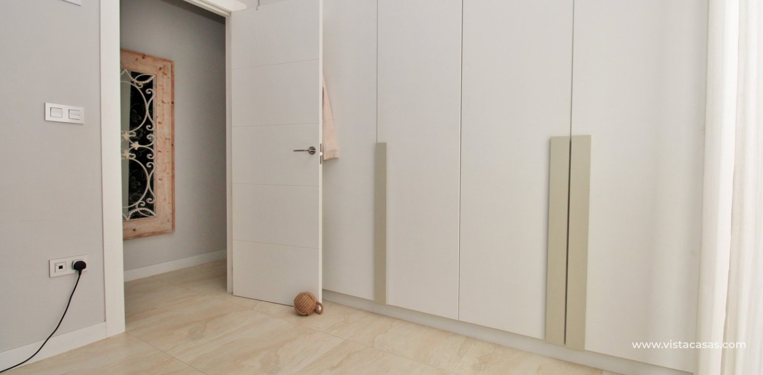 Detached Innova villa for sale Pau 8 Villamartin twin bedroom fitted wardrobes