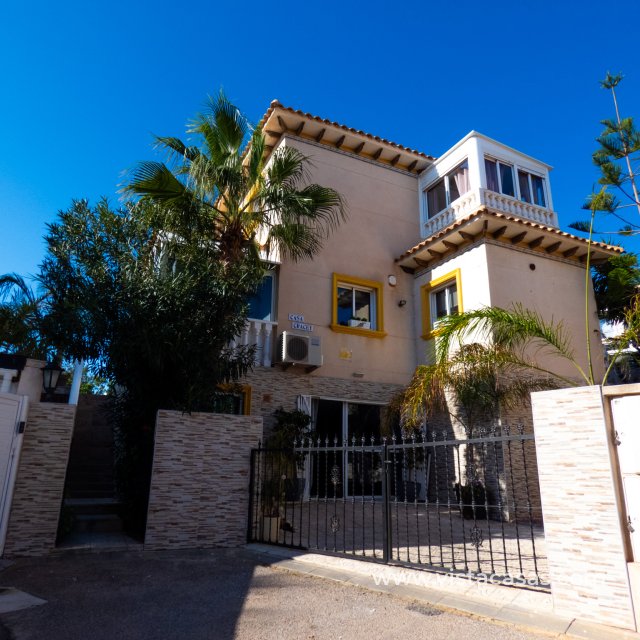 Villa - Resale - Playa Flamenca - Playa Flamenca