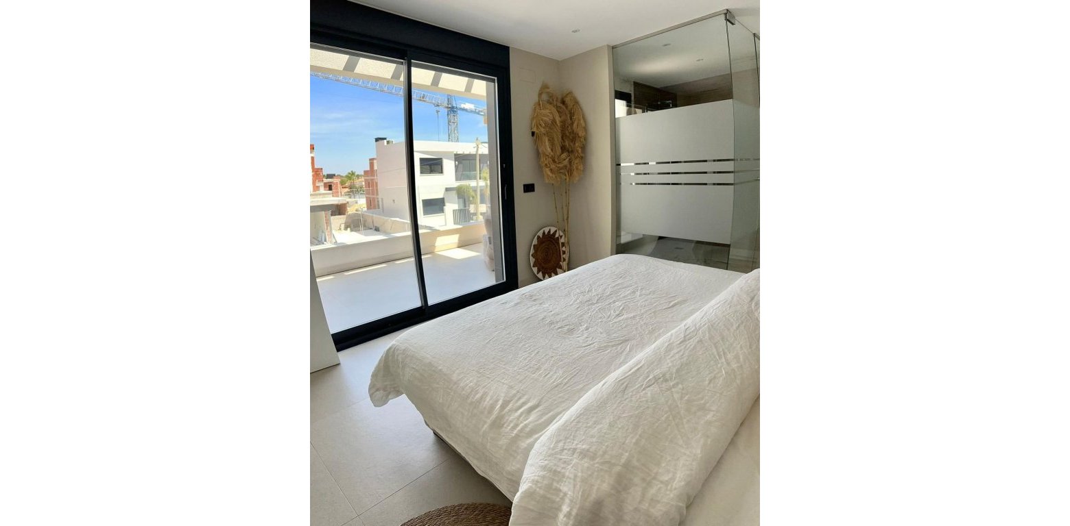 Venta - Chalet - Algorfa