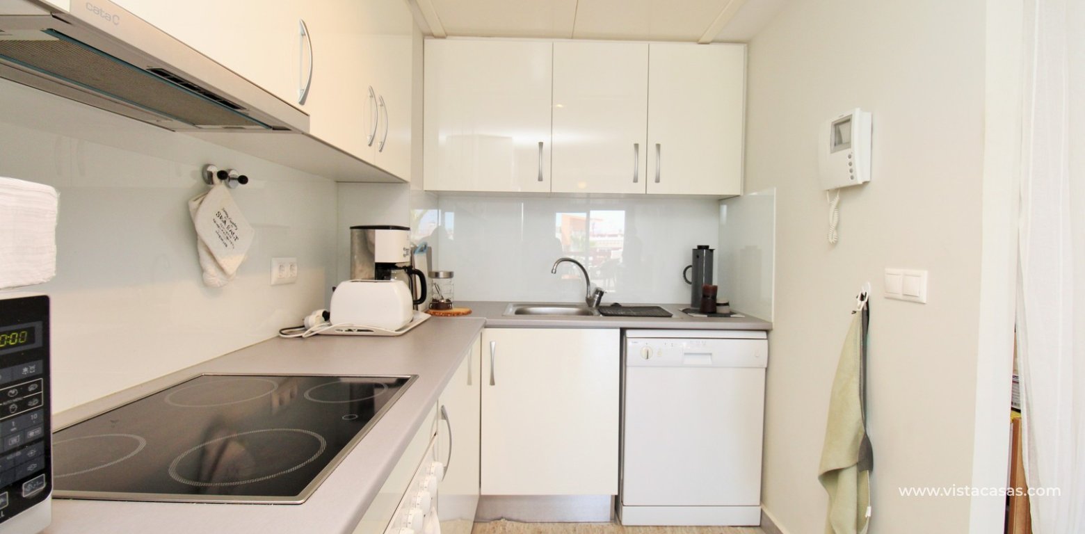 Penthouse for sale in El Rincon Playa Flamenca kitchen 2