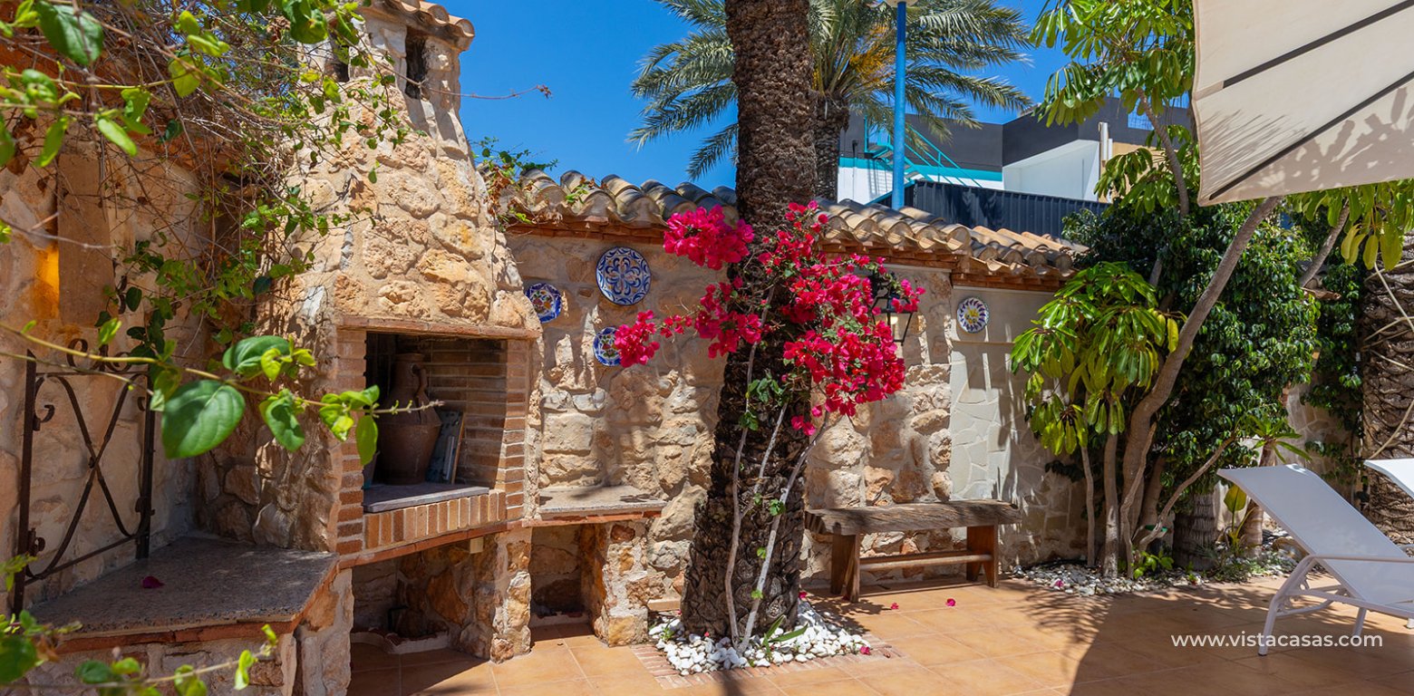 Resale - Villa - Punta Prima