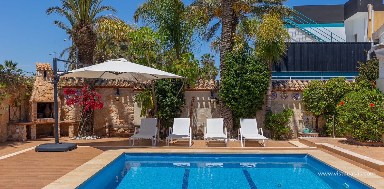 Resale - Villa - Punta Prima