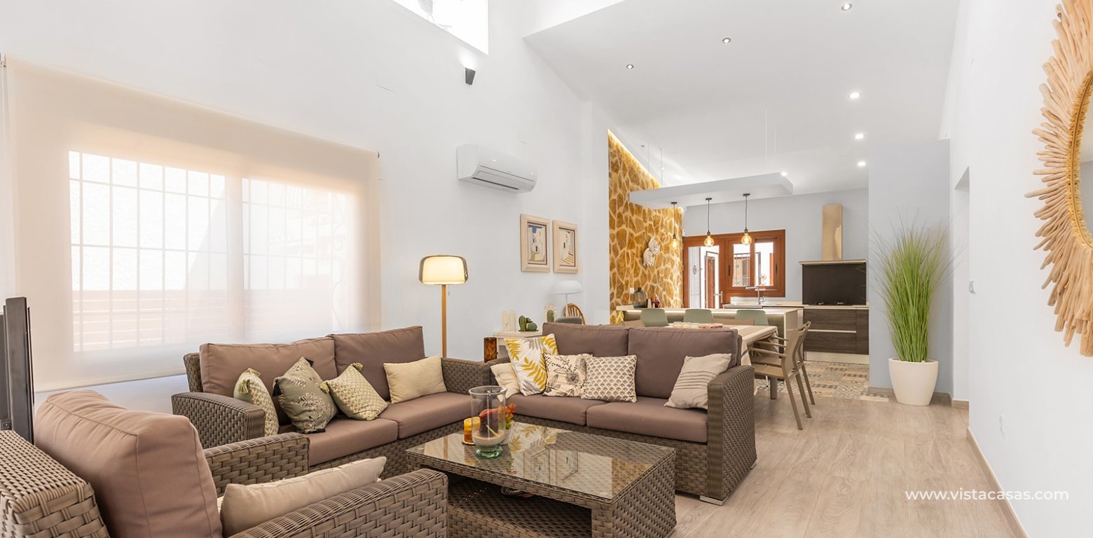 Resale - Villa - Punta Prima