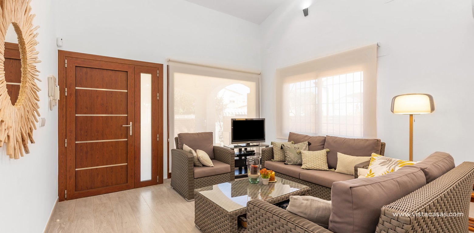 Resale - Villa - Punta Prima