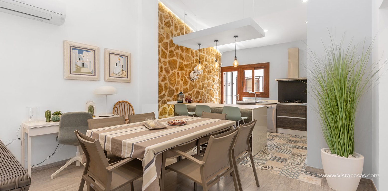 Resale - Villa - Punta Prima