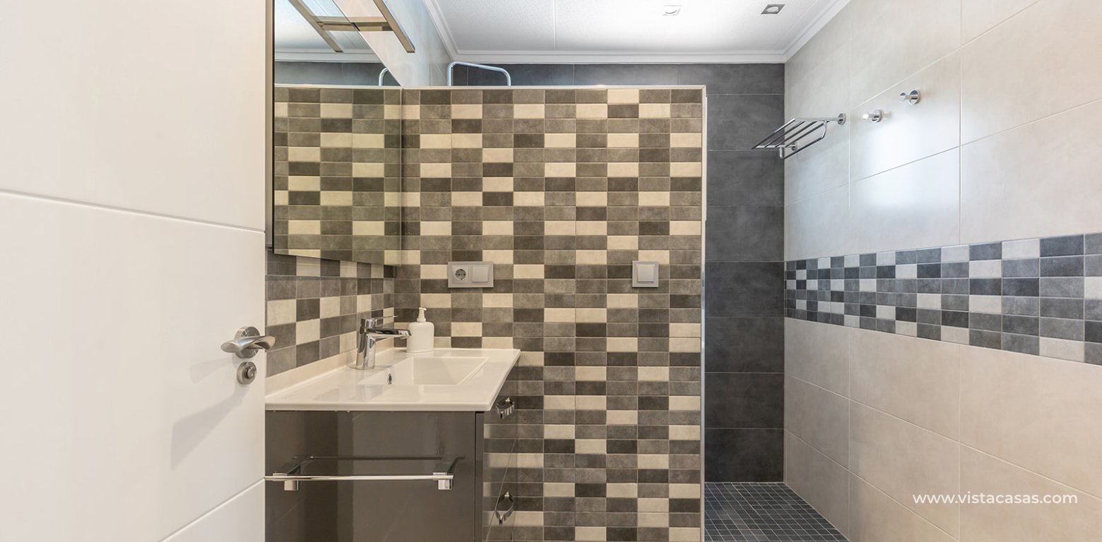 Resale - Villa - Punta Prima