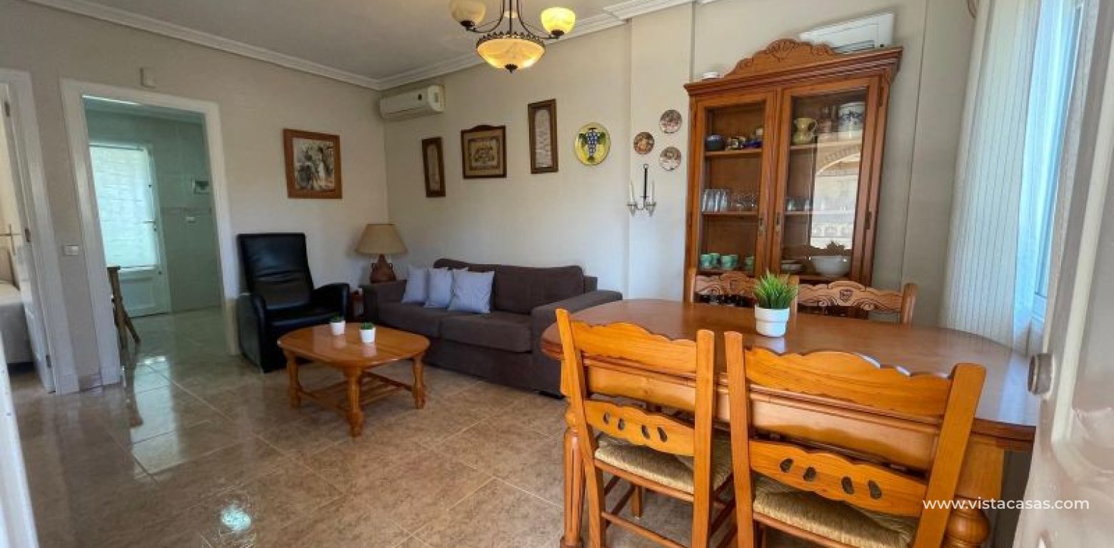 Resale - Villa - Torrevieja