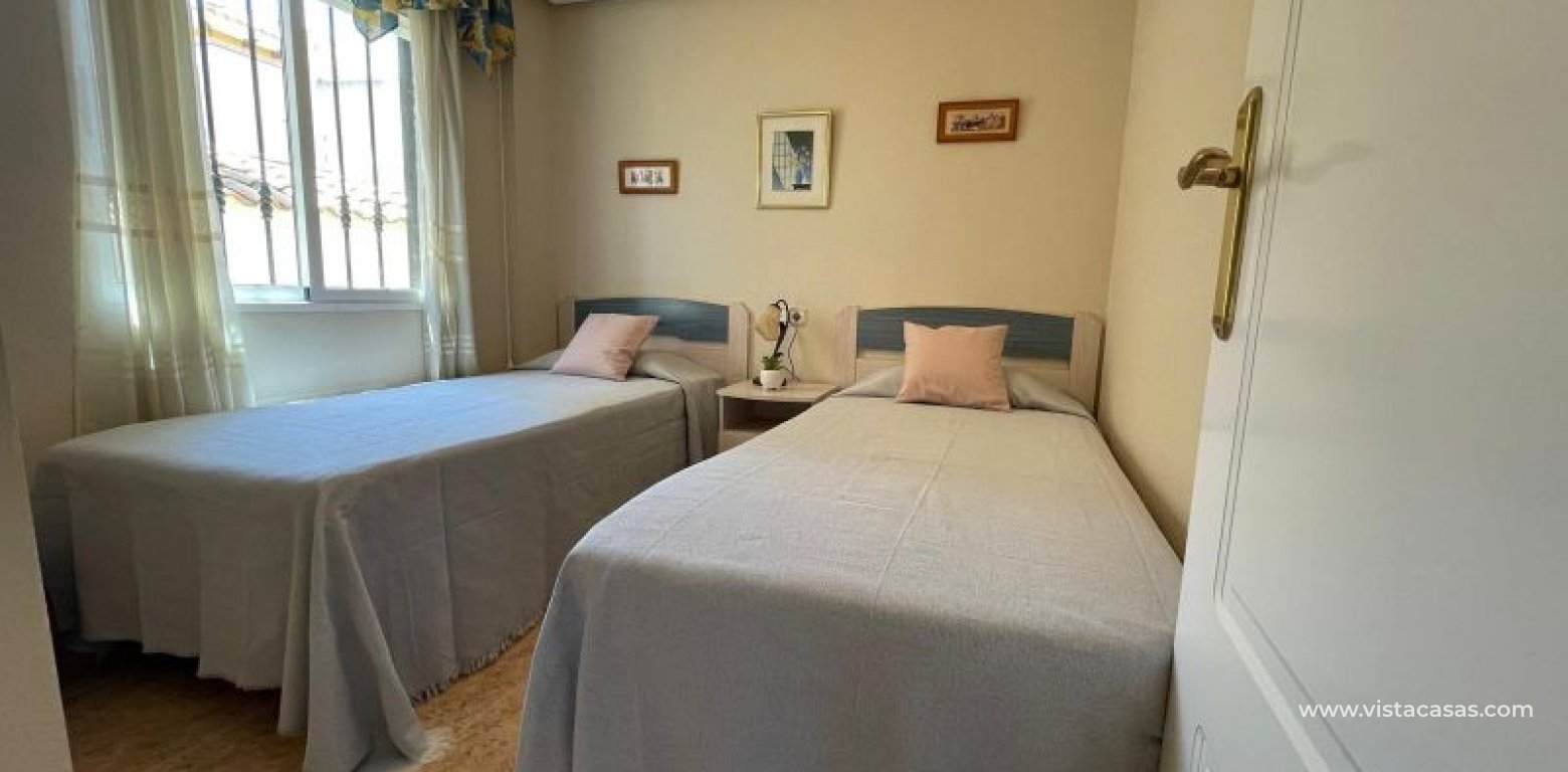 Resale - Villa - Torrevieja