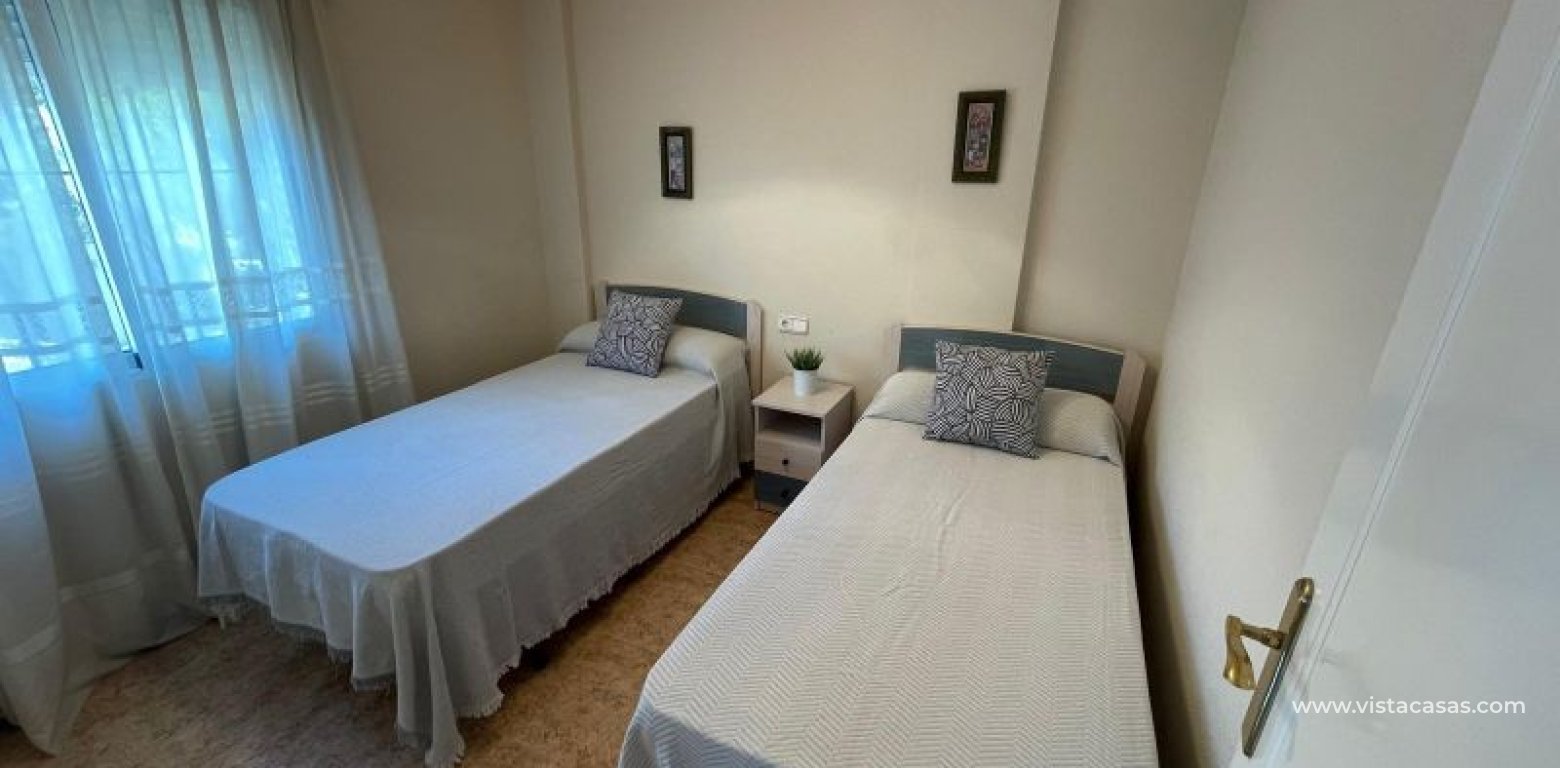 Resale - Villa - Torrevieja