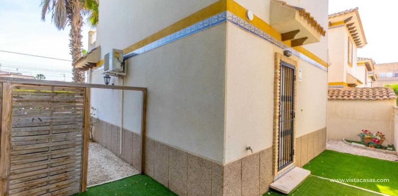 Resale - Villa - Torrevieja