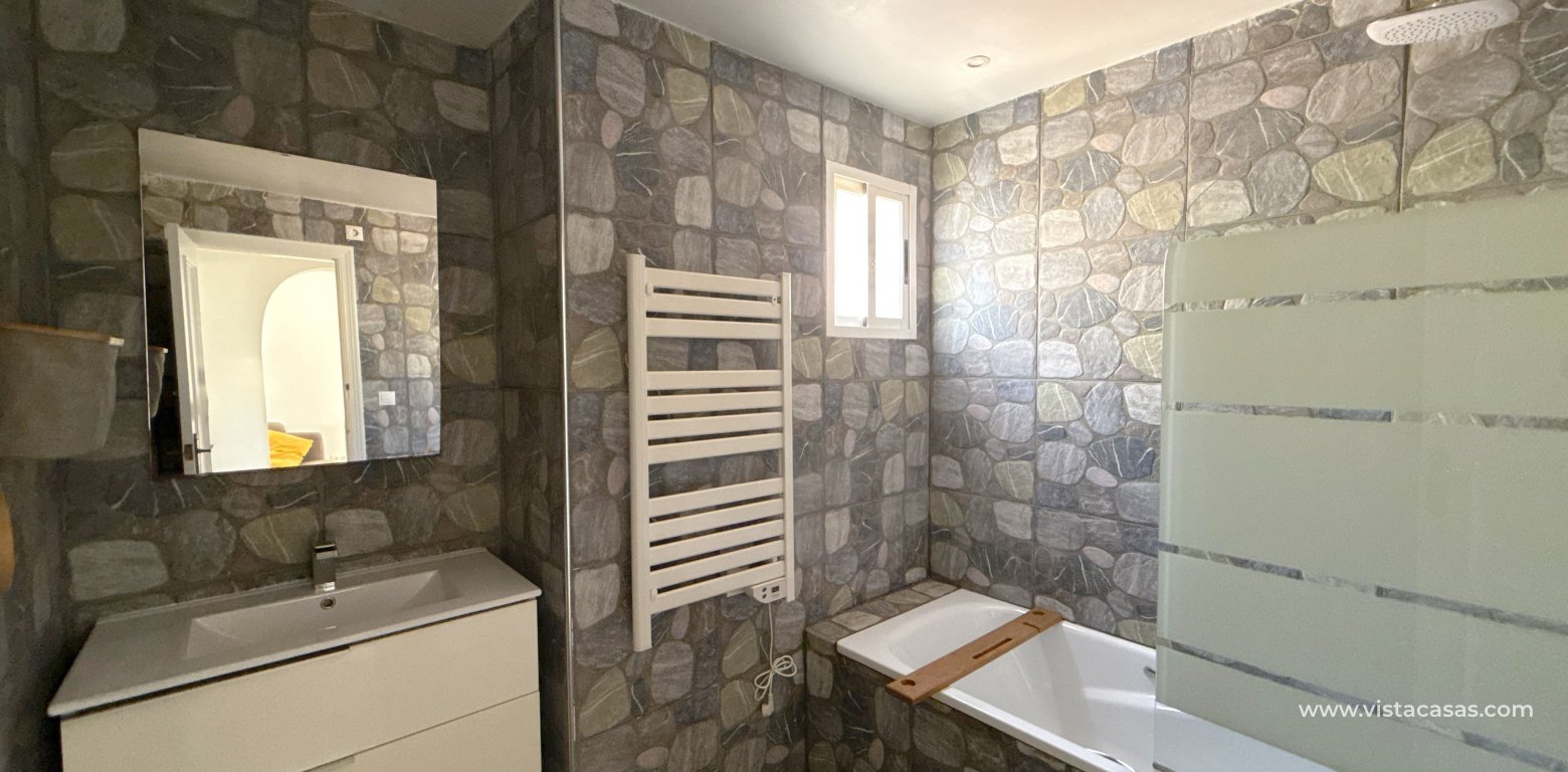 Resale - Apartment - Villamartin