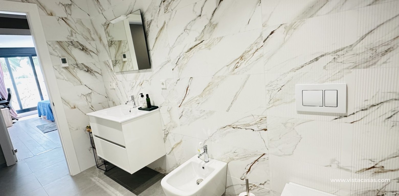 Sale - Villa - Las Colinas Golf