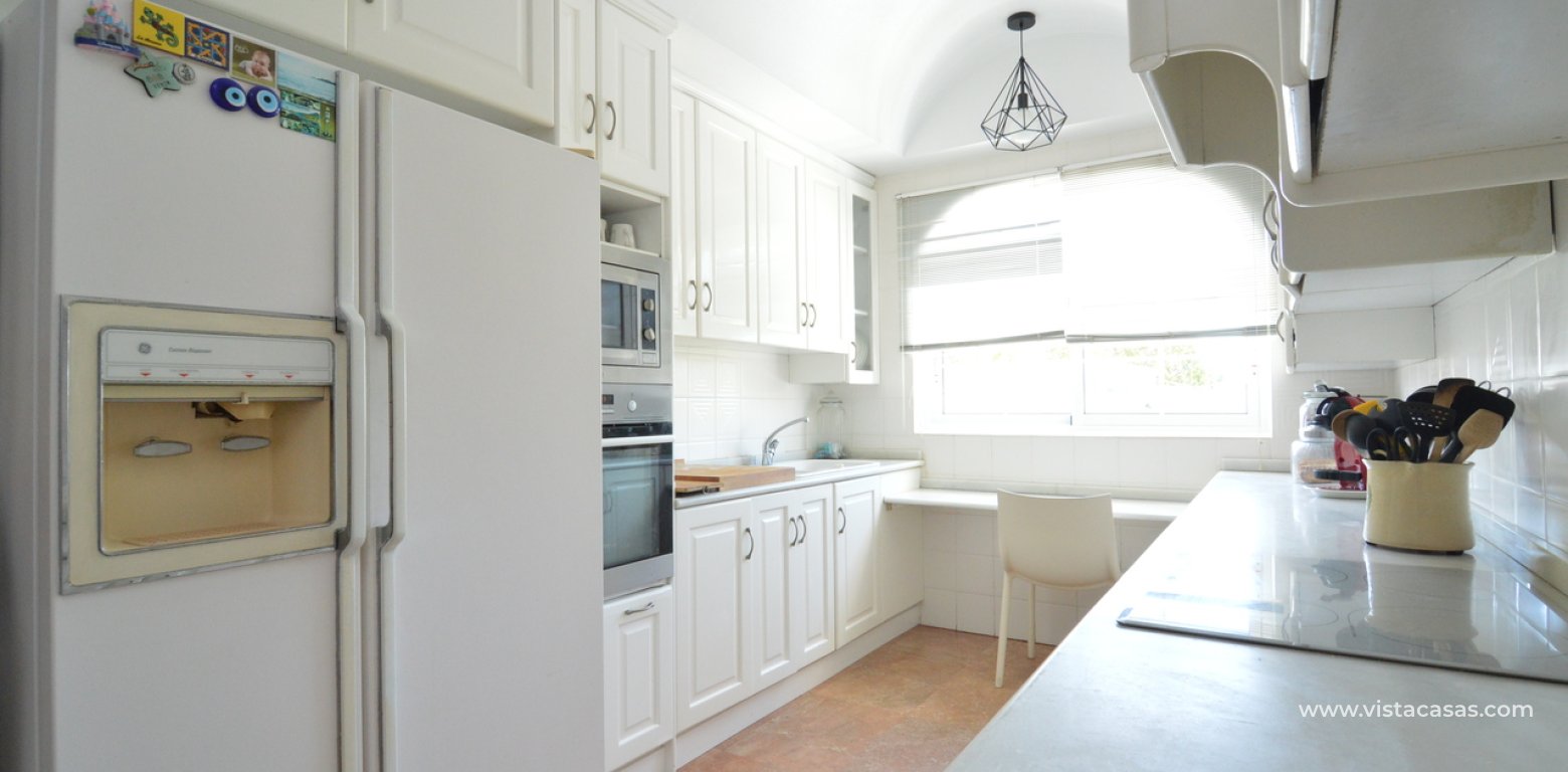 Resale - Villa - Torrevieja