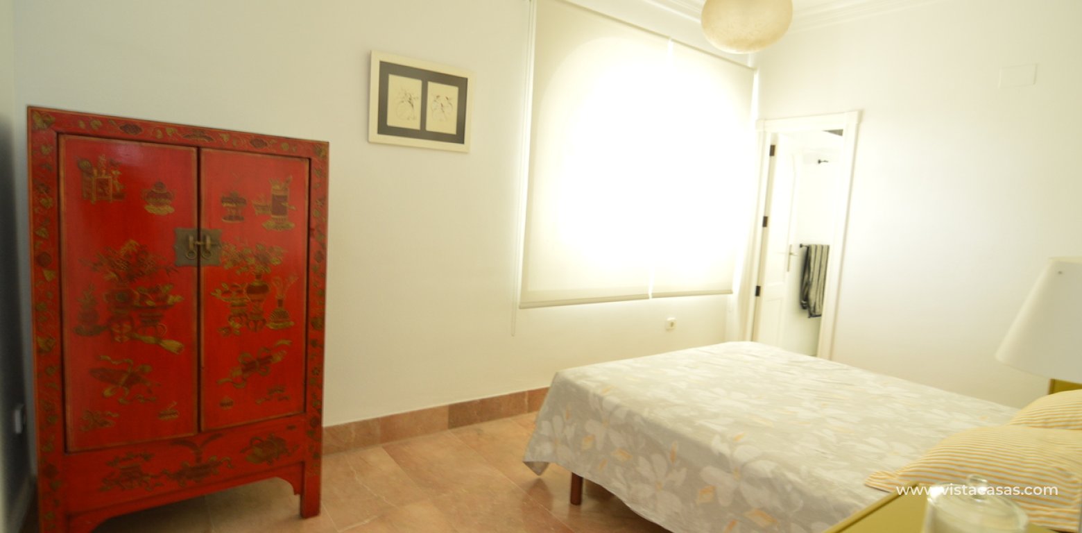 Resale - Villa - Torrevieja