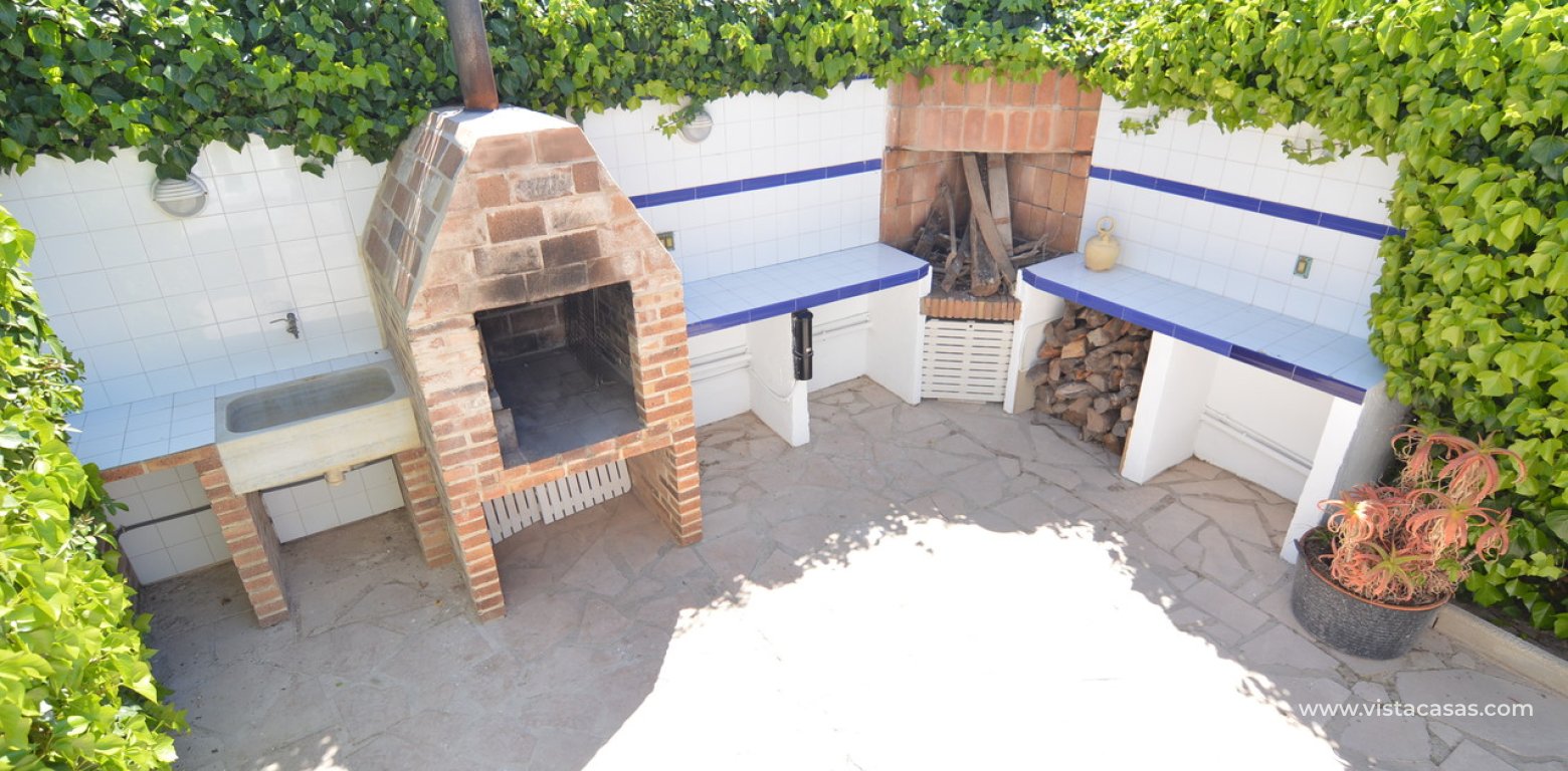 Resale - Villa - Torrevieja