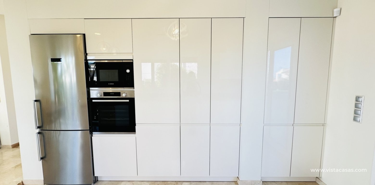 Sale - Villa - La Zenia