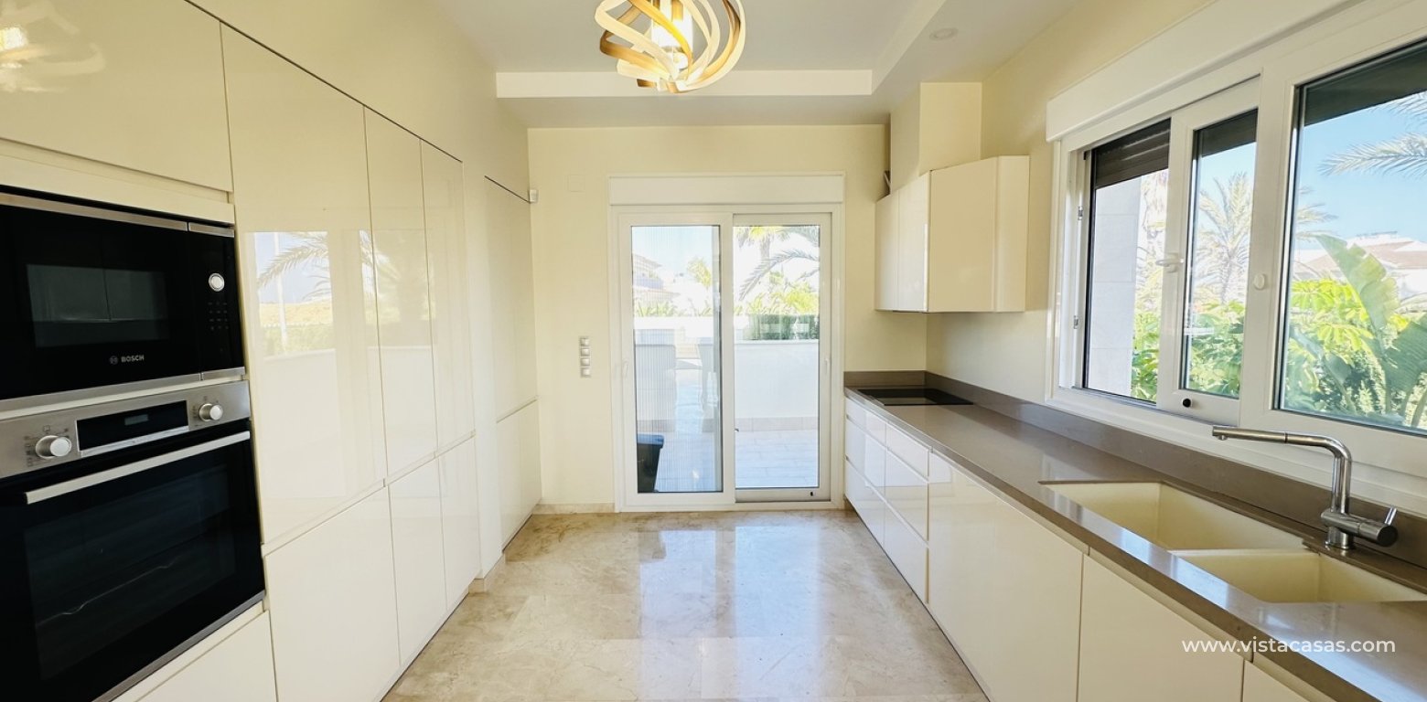 Sale - Villa - La Zenia