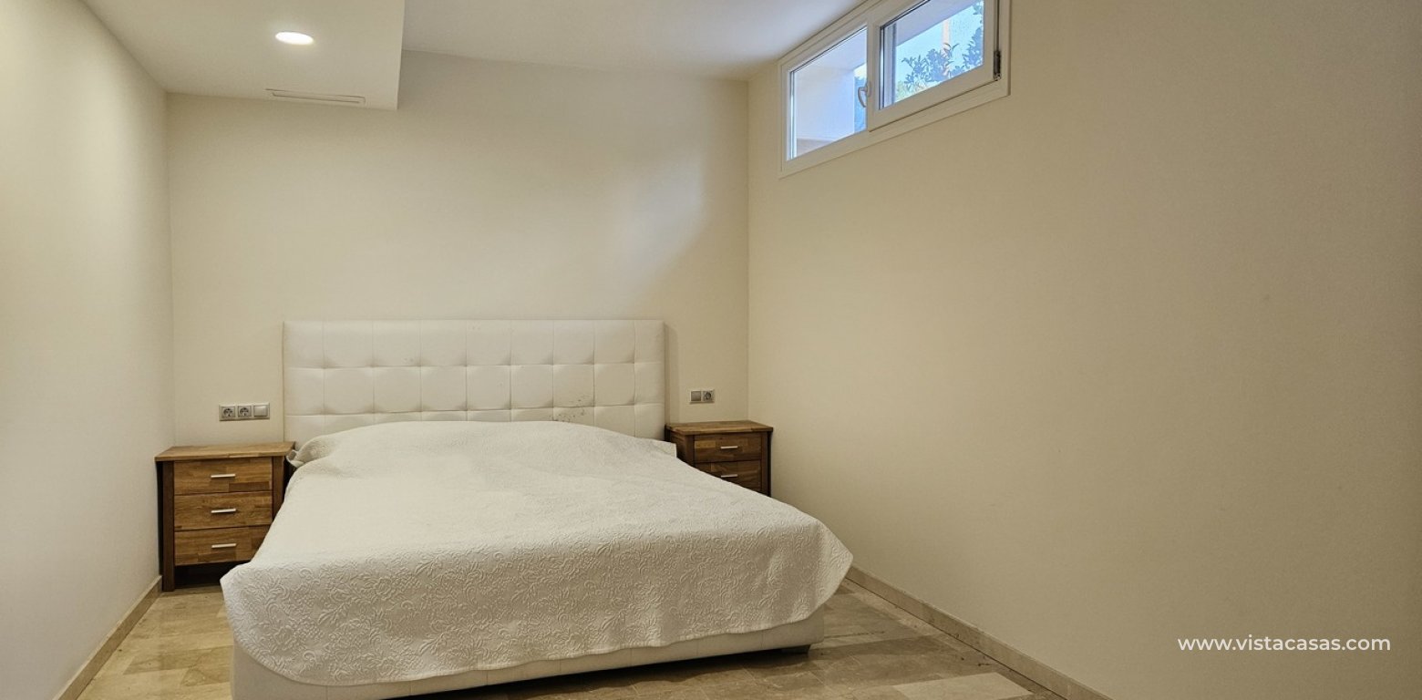 Sale - Villa - La Zenia