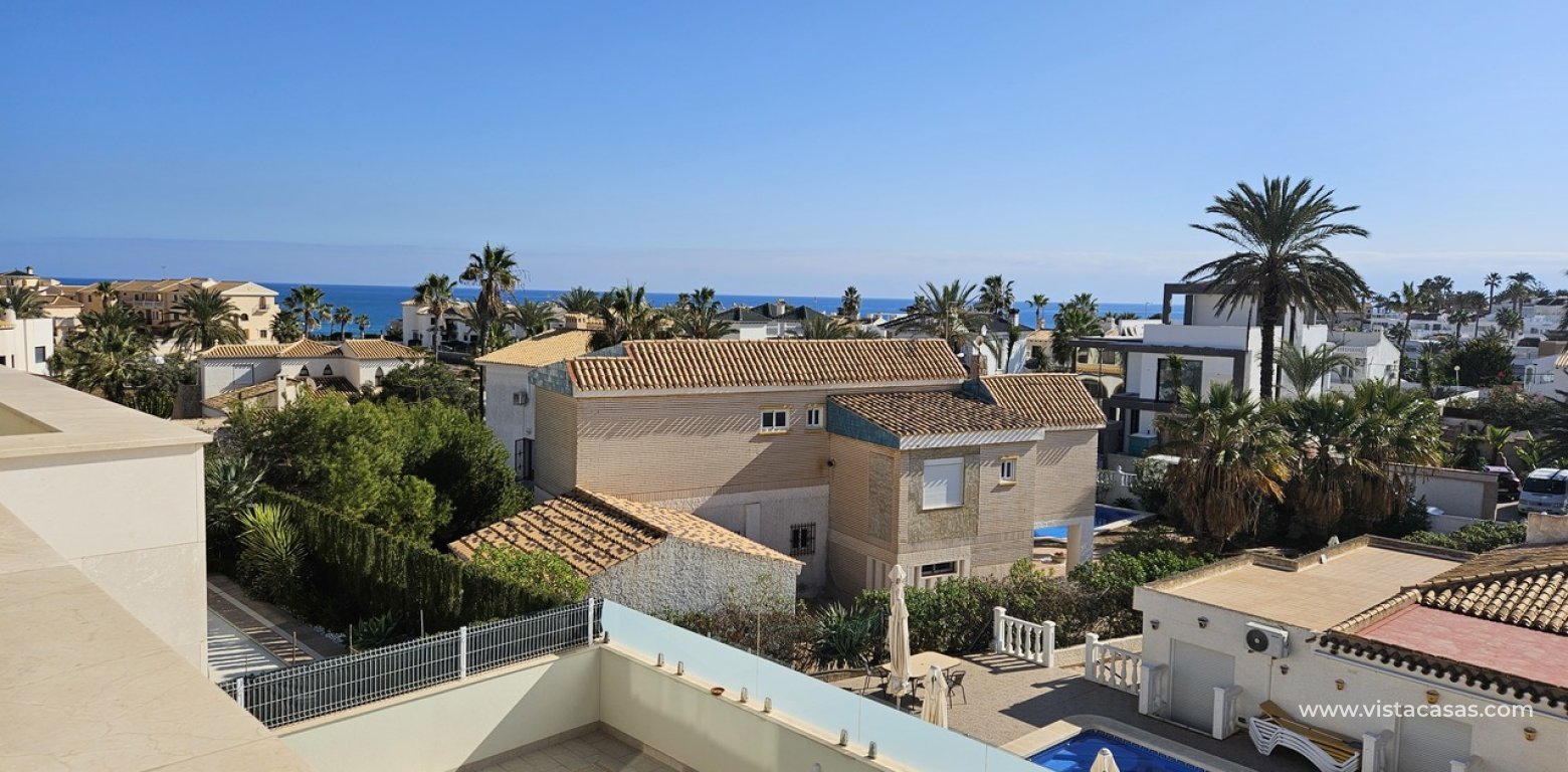 Sale - Villa - La Zenia