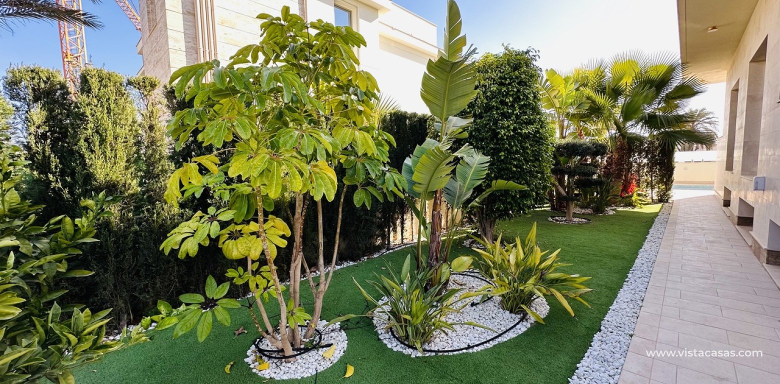 Sale - Villa - La Zenia