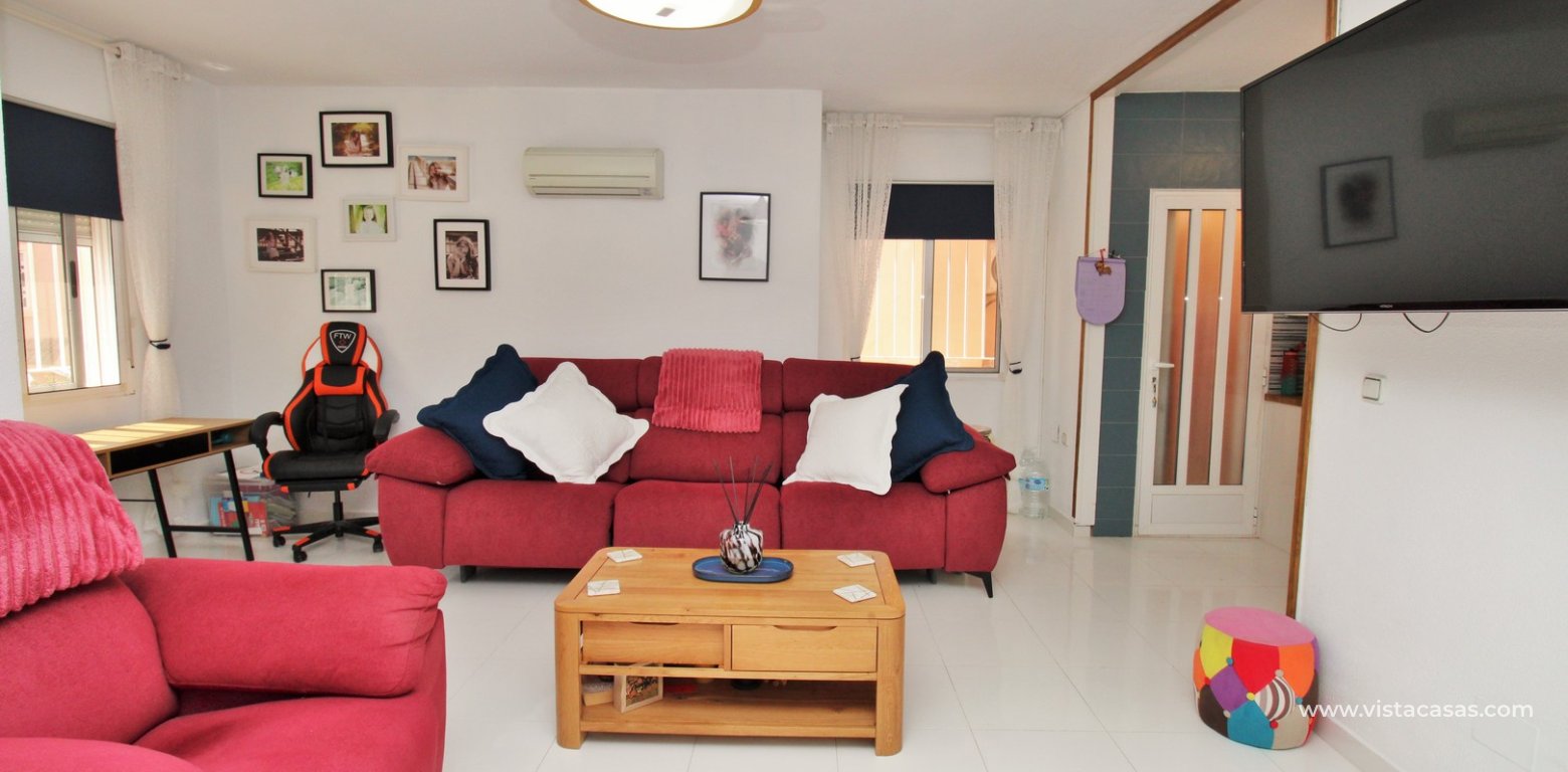 3-Bed Quad House in Playa Flamenca Near Zenia Boulevard lounge 4