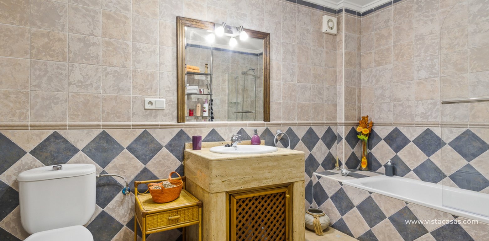 Resale - Villa - Algorfa