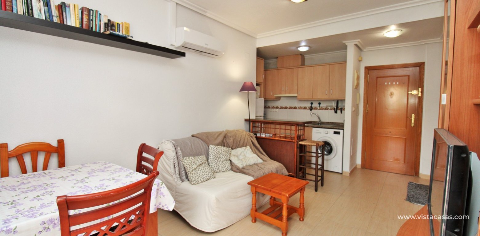 Apartment for sale in Torrevieja lounge