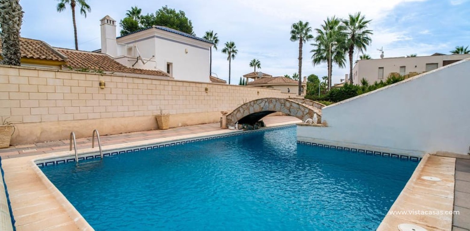 Resale - Villa - Villamartin