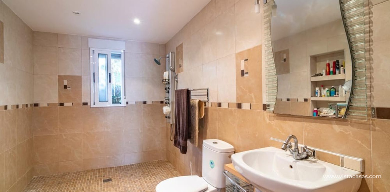 Resale - Villa - Villamartin