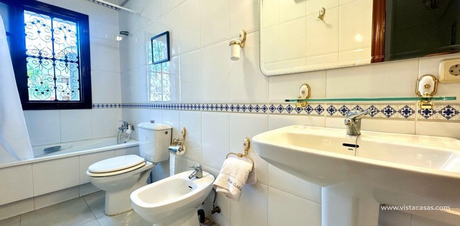 Resale - Villa - La Zenia