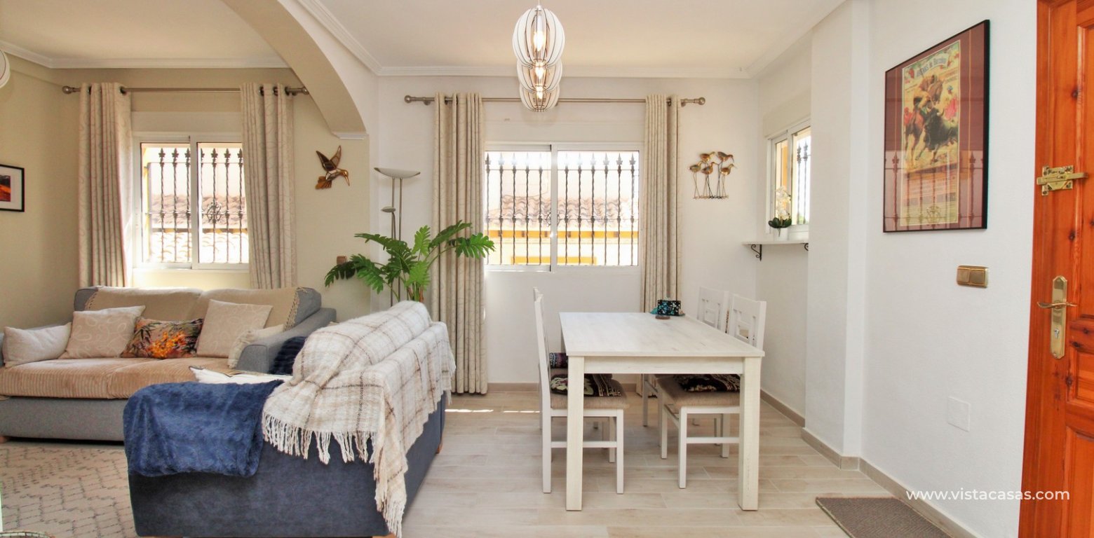 Townhouse for sale in Pinada Golf 1 Villamartin dining area