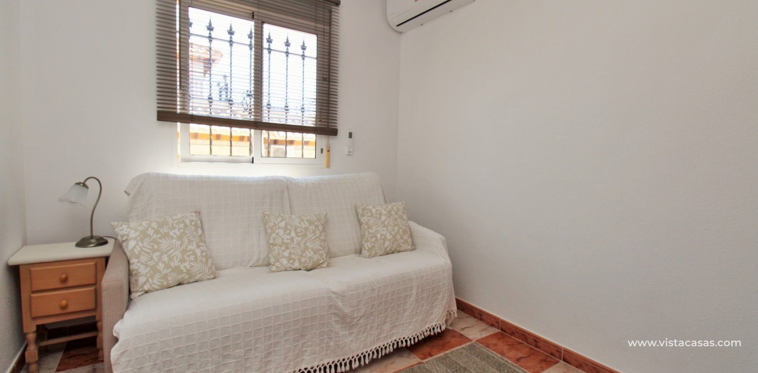 Townhouse for sale in Pinada Golf 1 Villamartin twin bedroom