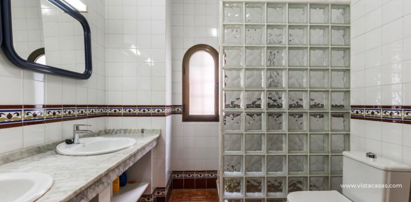 Sale - Villa - Villamartin