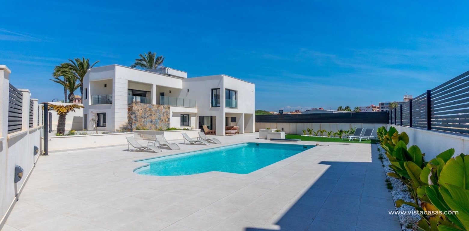 Resale - Villa - Torrevieja - La Veleta